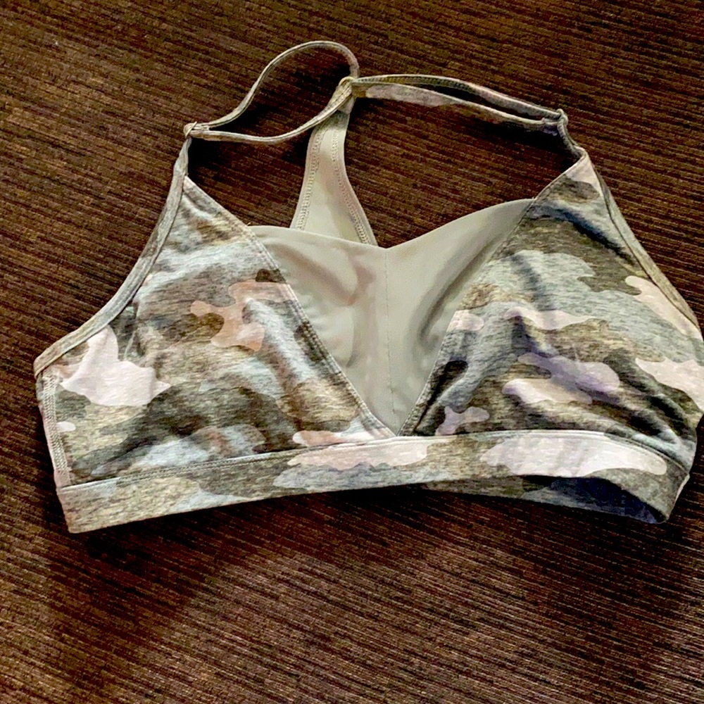 SO Camouflage Sports Bra